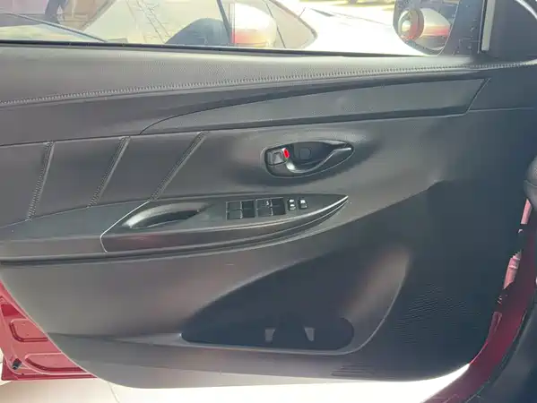 Toyota Yaris L 2017