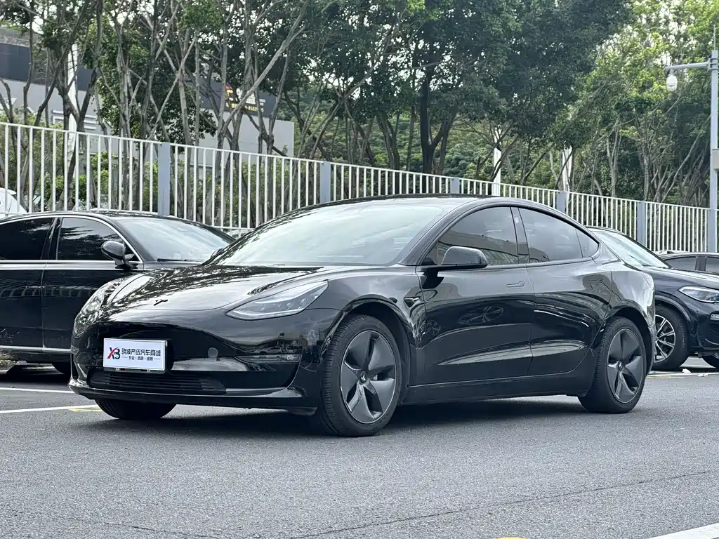 Tesla Model 3 2019 — фото 1
