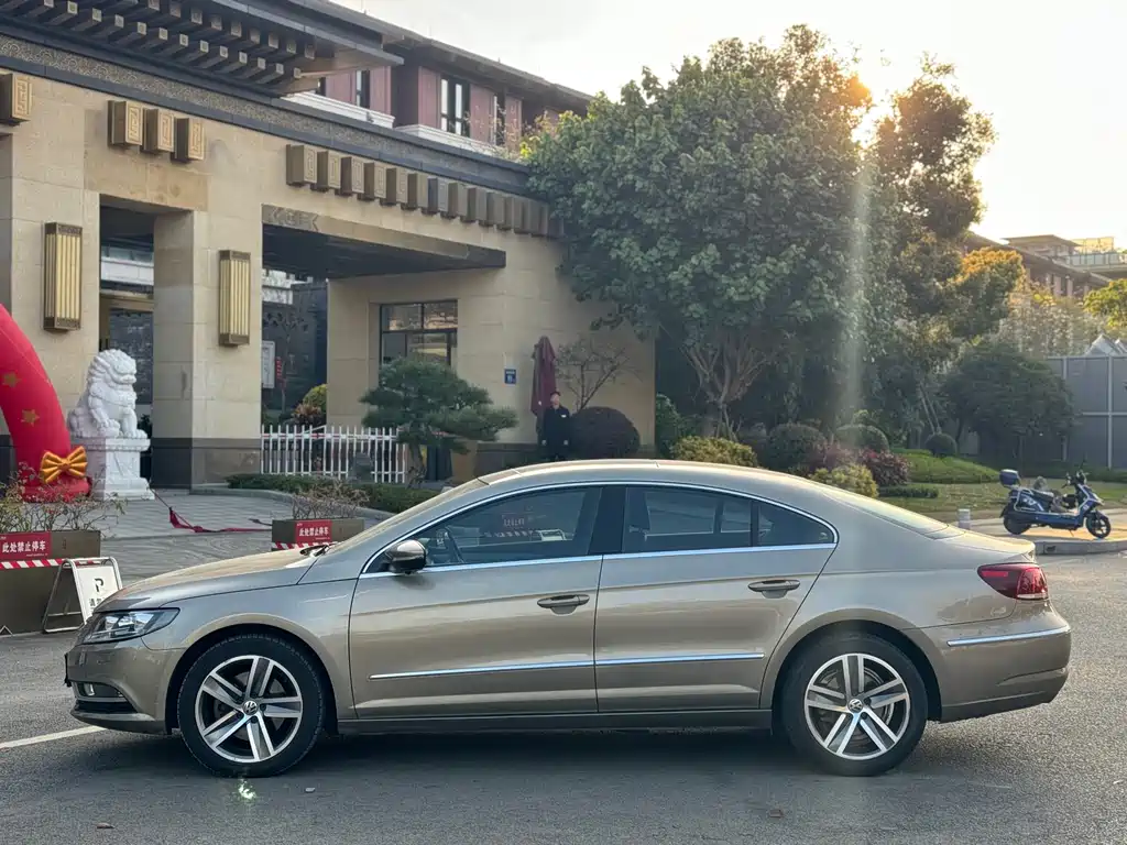 Volkswagen CC 2017 — фото 13