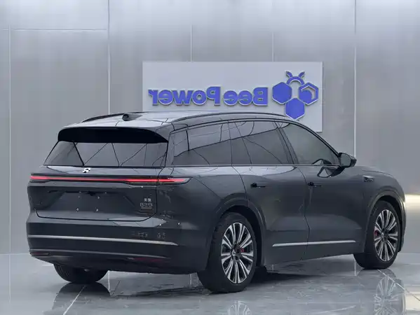NIO ES8 2023