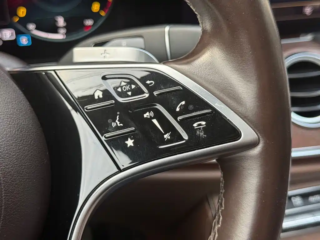 Mercedes-Benz E-Class 2022 — фото 24