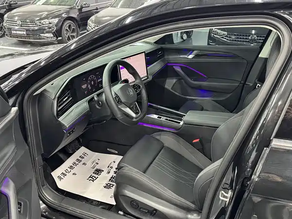Volkswagen Magotan 2025
