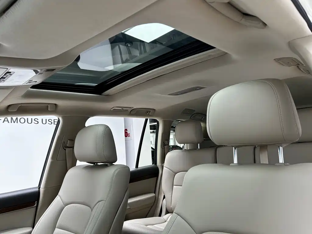 Toyota Land Cruiser 2018 — фото 10