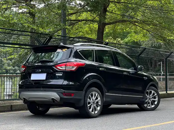 Ford Kuga 2014