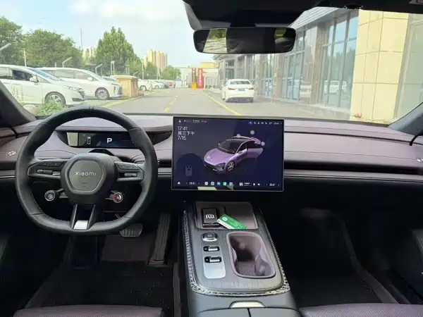 Xiaomi SU7 2024
