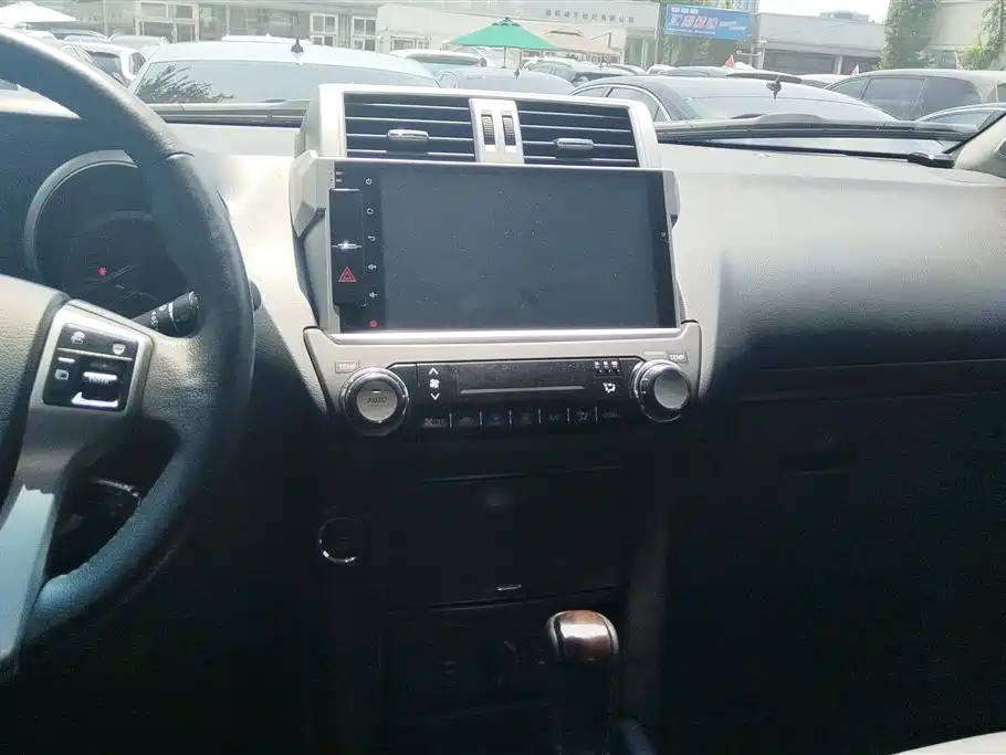 Toyota Prado 2016 — фото 13