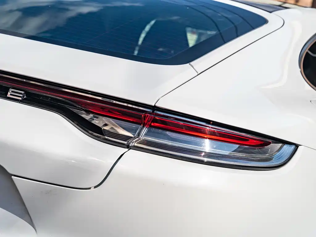 Porsche Panamera 2022 — фото 8