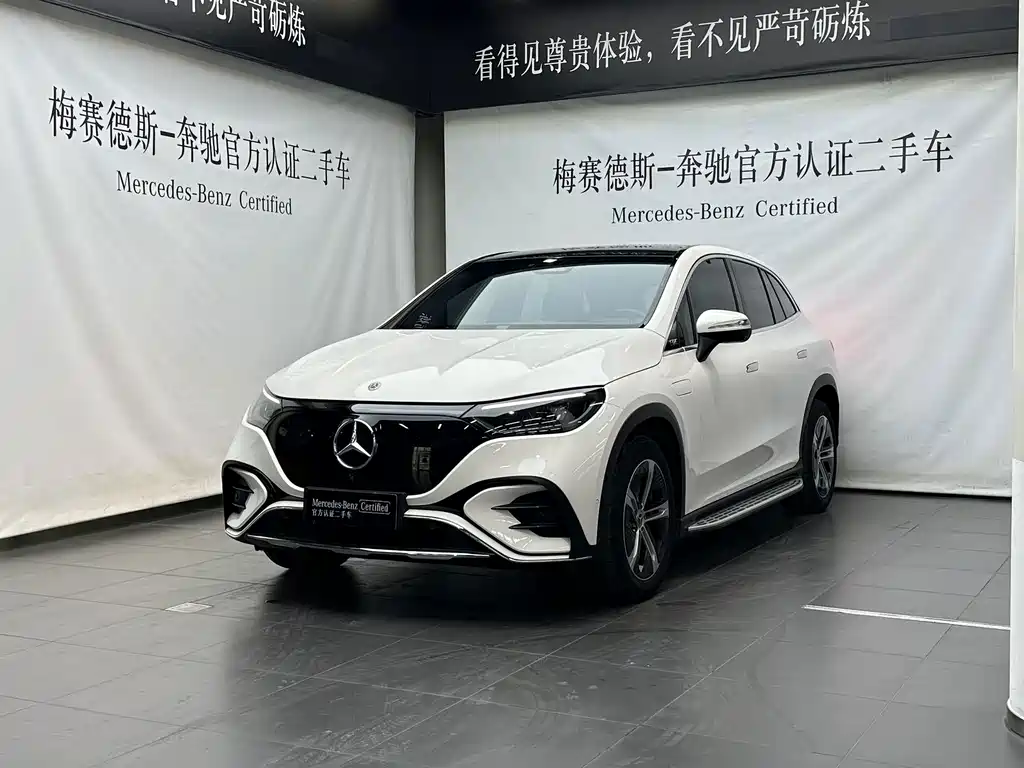 Mercedes-Benz EQE SUV 2023 — фото 1