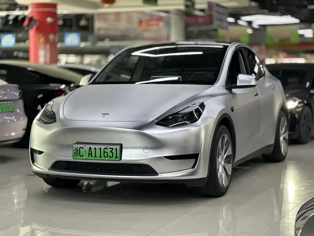 Tesla Model Y 2022 — фото 1