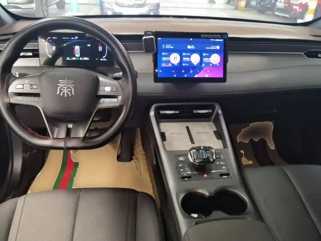 BYD Qin PLUS 2025 — фото 10