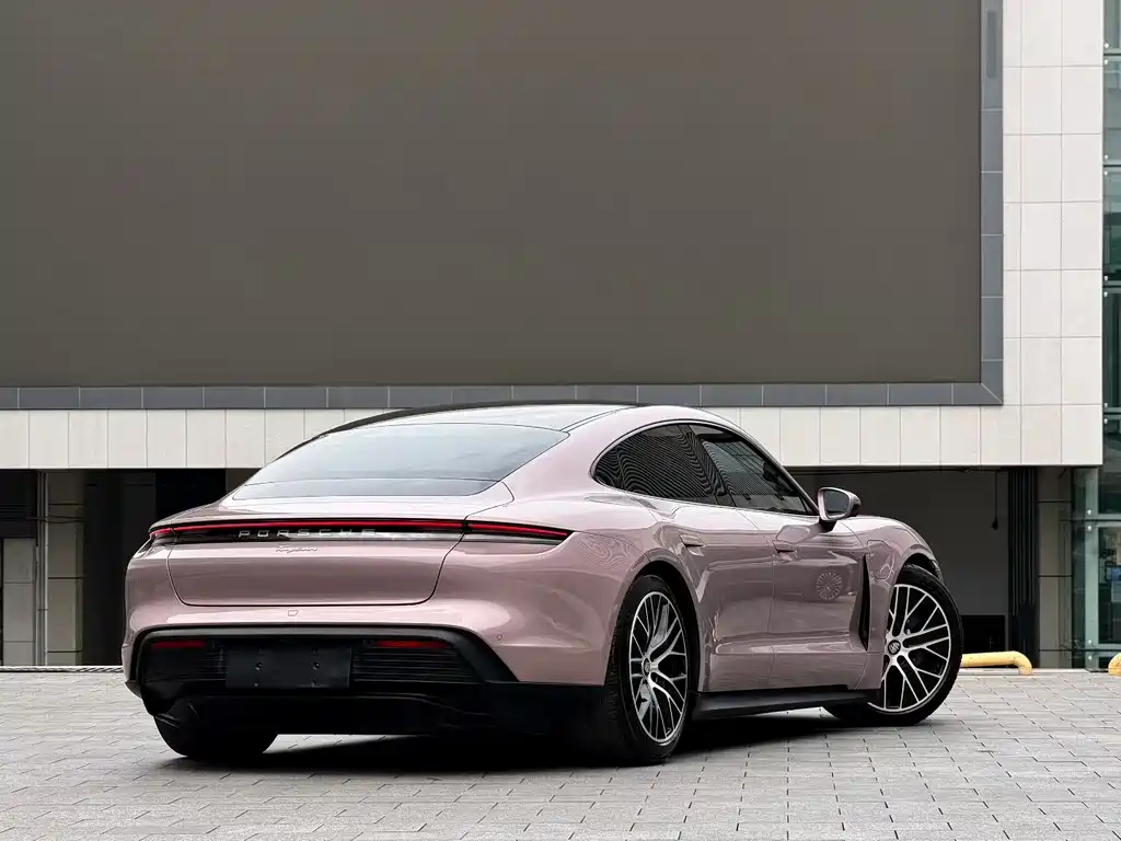 Porsche Taycan 2022 — фото 3