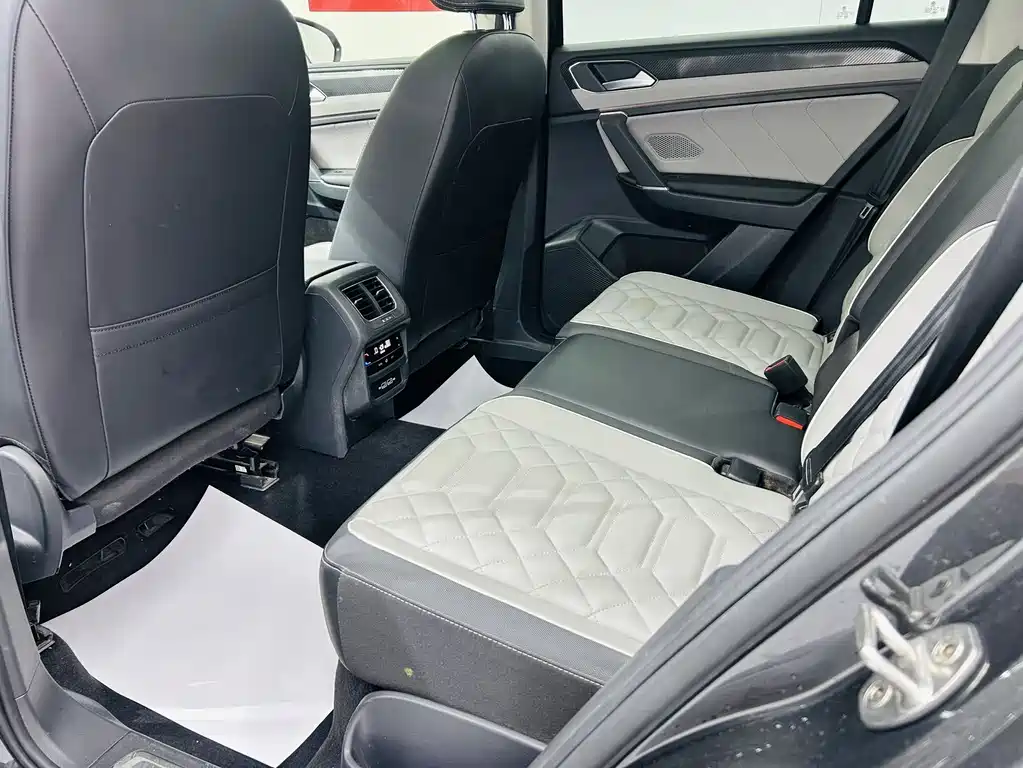Volkswagen Tayron 2023