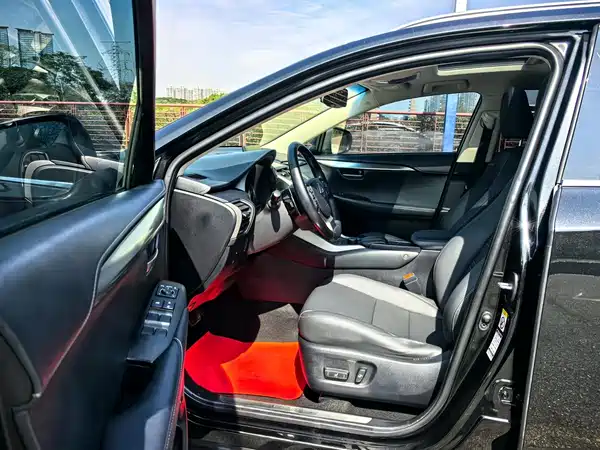 Lexus NX 2015