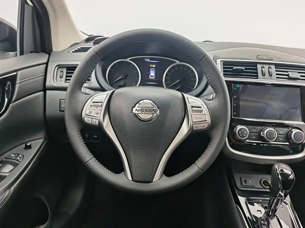 Nissan Tiida 2024 — фото 11