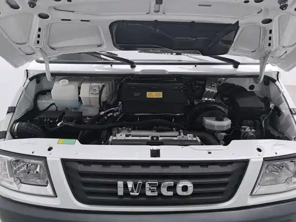 Iveco Proud 2023