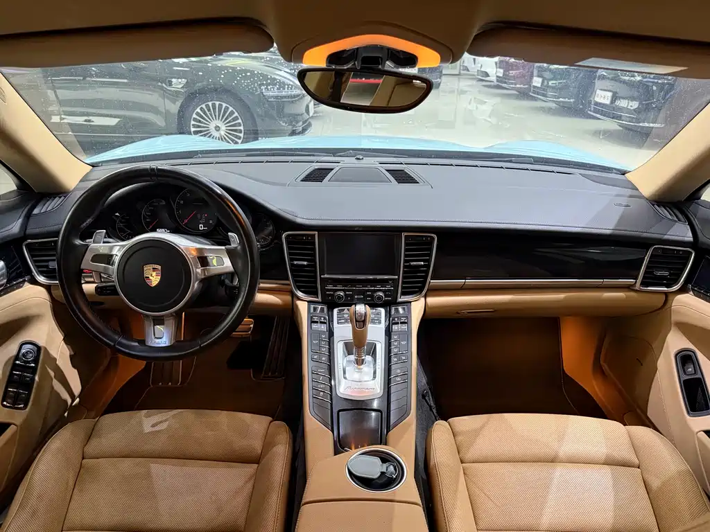 Porsche Panamera 2016 — фото 16