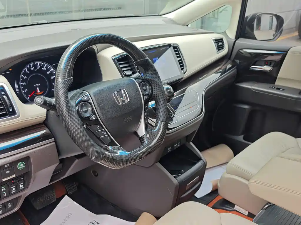 Honda Odyssey 2018 — фото 5