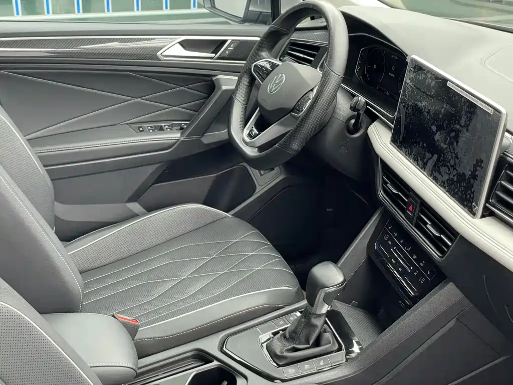 Volkswagen Tiguan L 2022 — фото 19