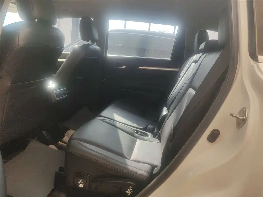 Toyota Highlander 2017 — фото 17