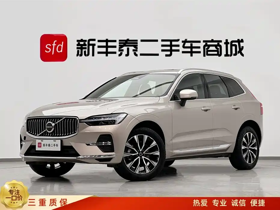 Volvo XC60 2025 — фото 1