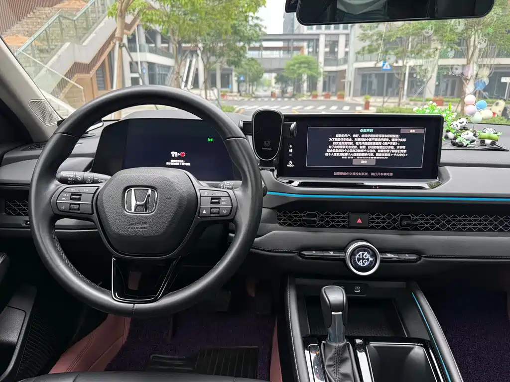 Honda Accord 2023 — фото 12