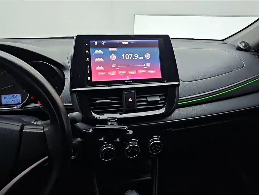 Toyota Vios 2023 — фото 13