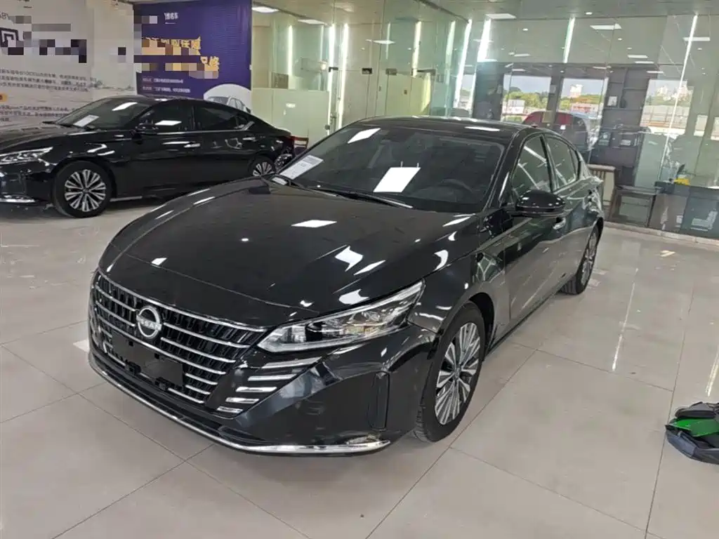 Nissan Teana 2023 — фото 1