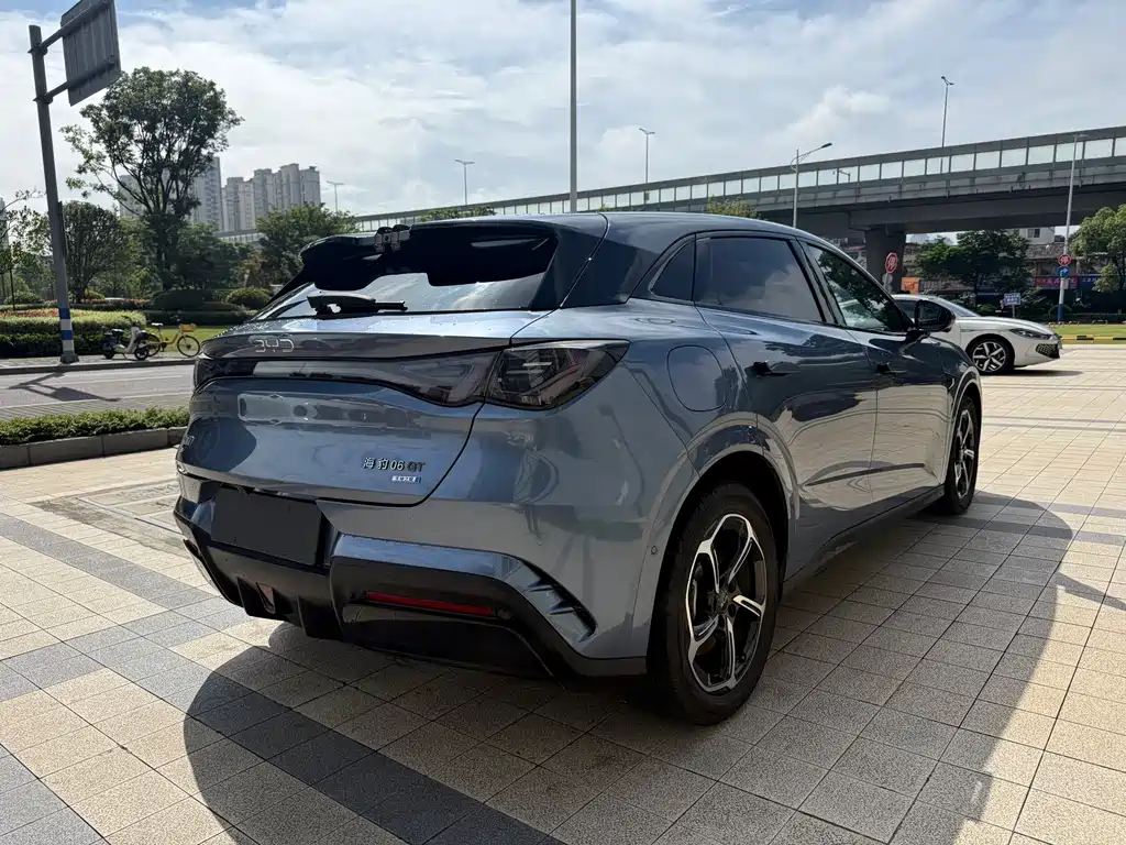 BYD Seal 06GT 2025 — фото 13
