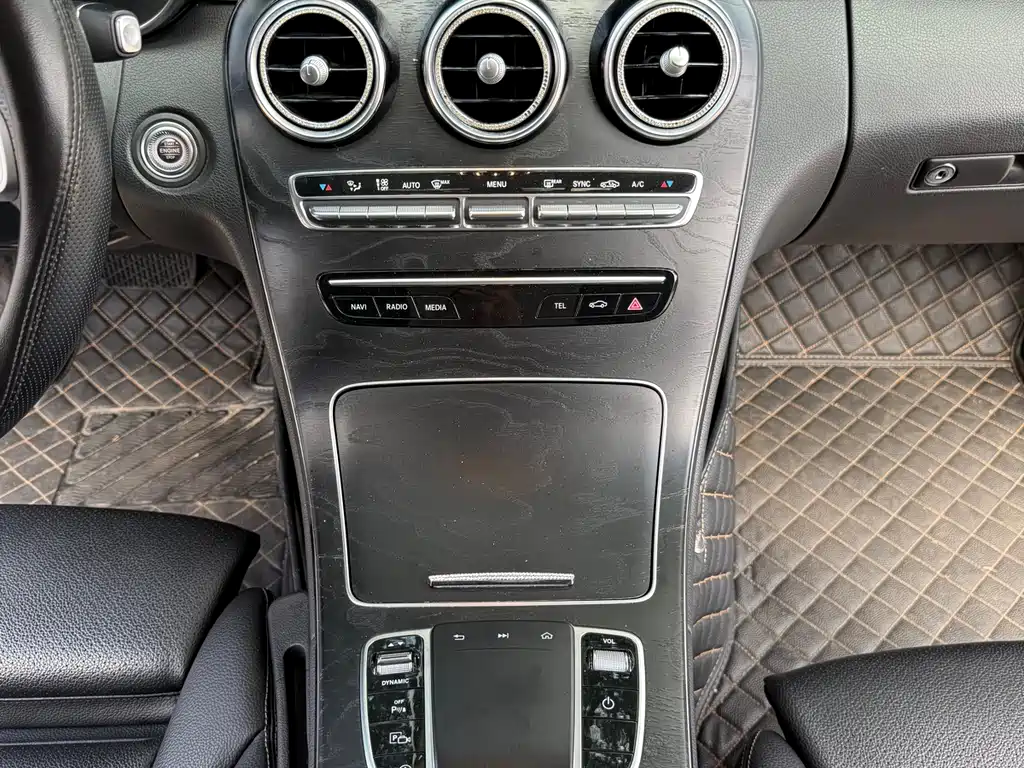 Mercedes-Benz C-Class 2020 — фото 18
