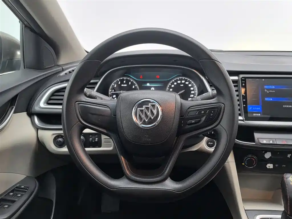 Buick Excelle 2015 — фото 11