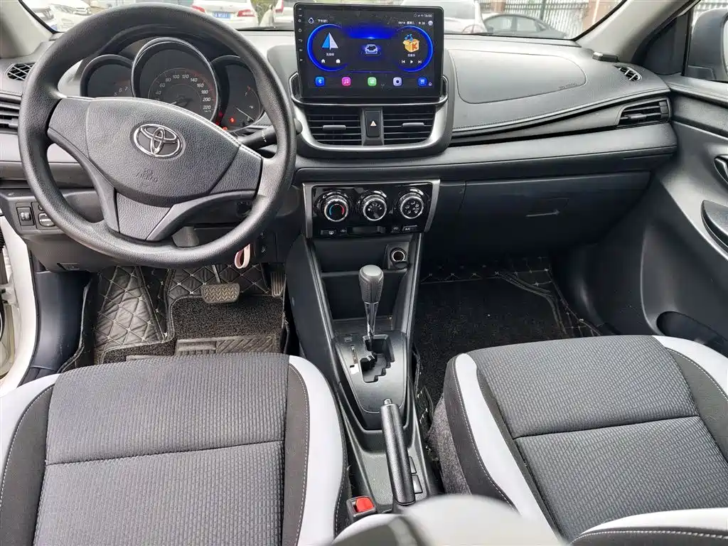 Toyota Yaris L 2021 — фото 4
