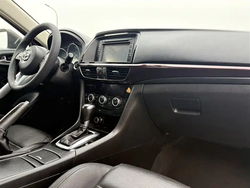 Mazda Atenza 2015 — фото 22