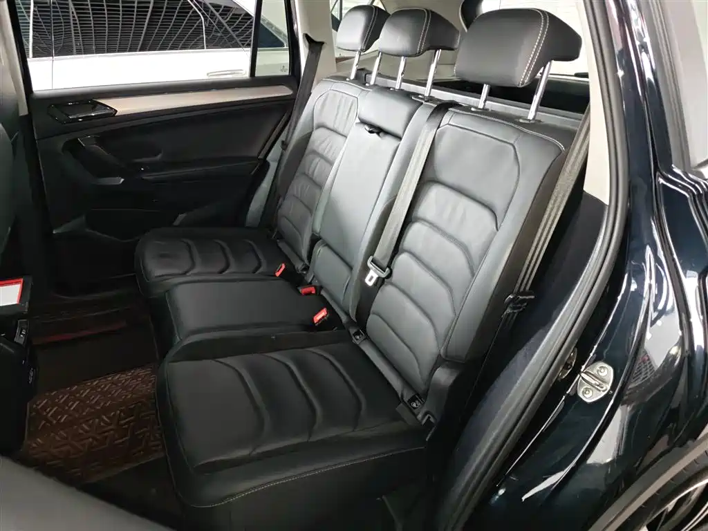 Volkswagen Tiguan L 2020 — фото 14