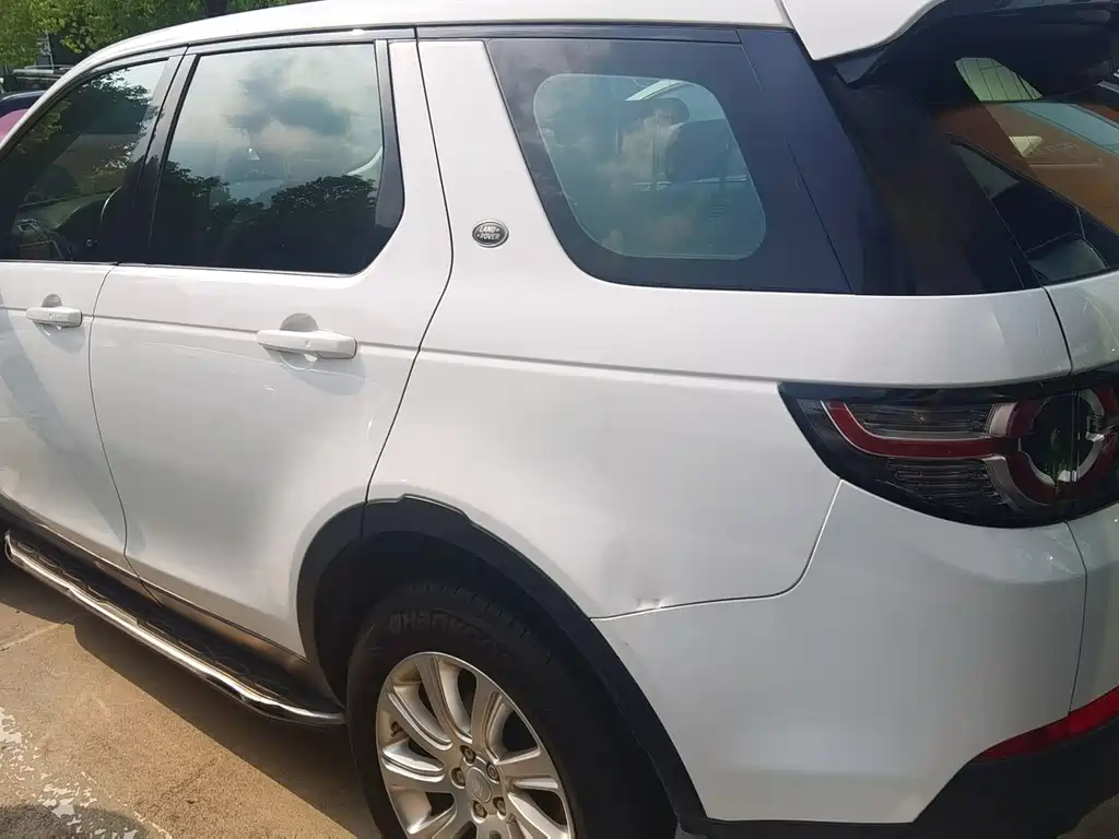 Land Rover Discovery Sport 2017 — фото 14