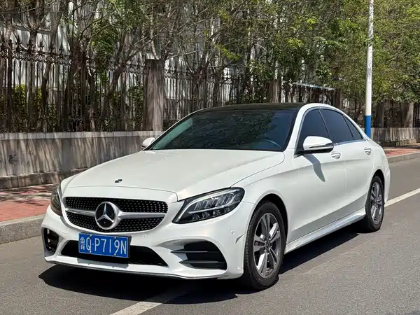 Mercedes-Benz C-Class 2021