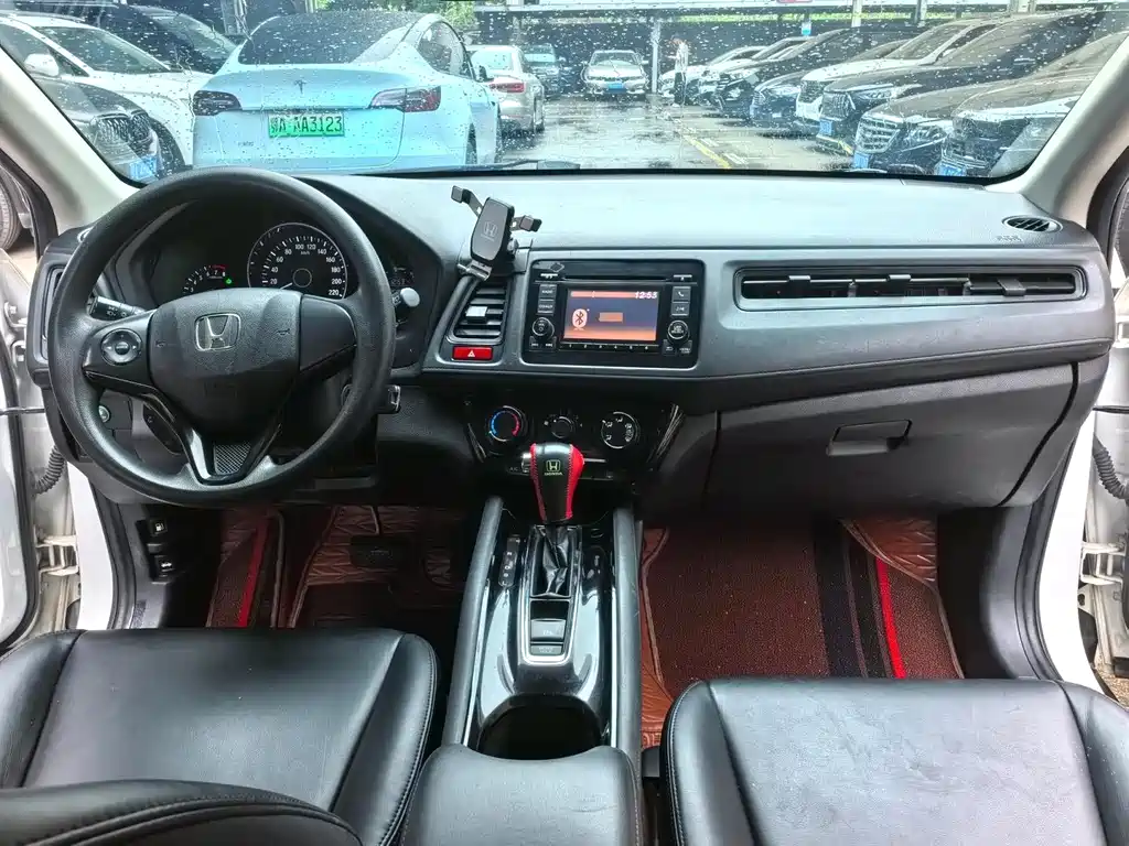 Honda Vezel 2017 — фото 9