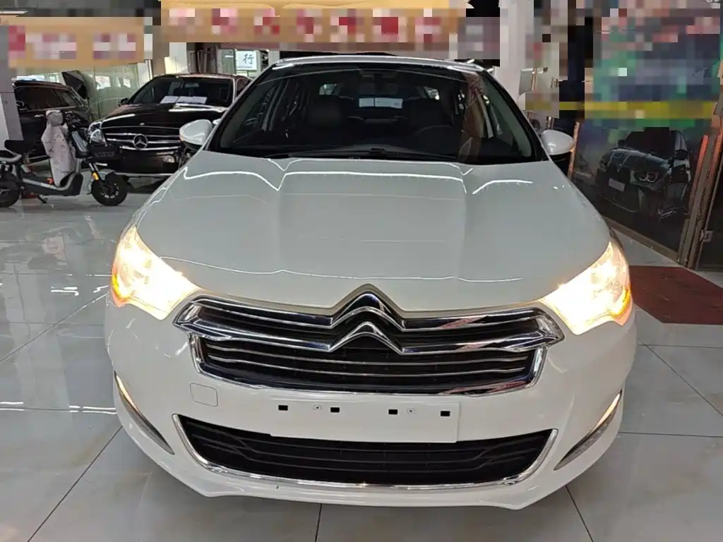 Citroën C4L 2014 — фото 3