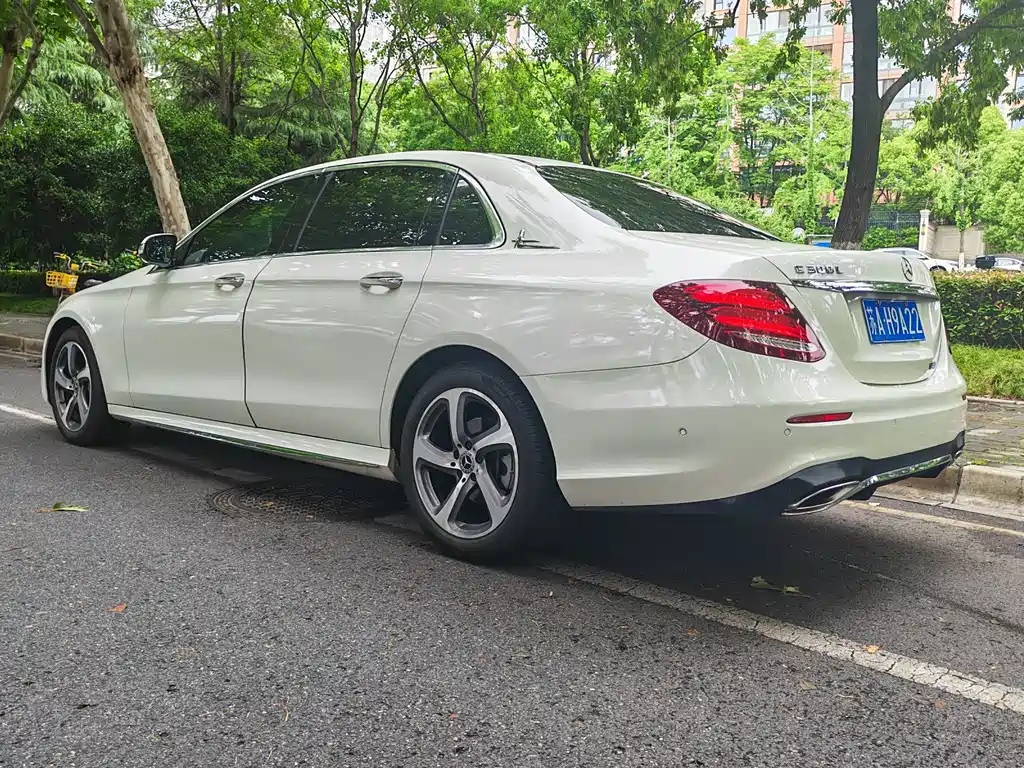 Mercedes-Benz E-Class 2019 — фото 4