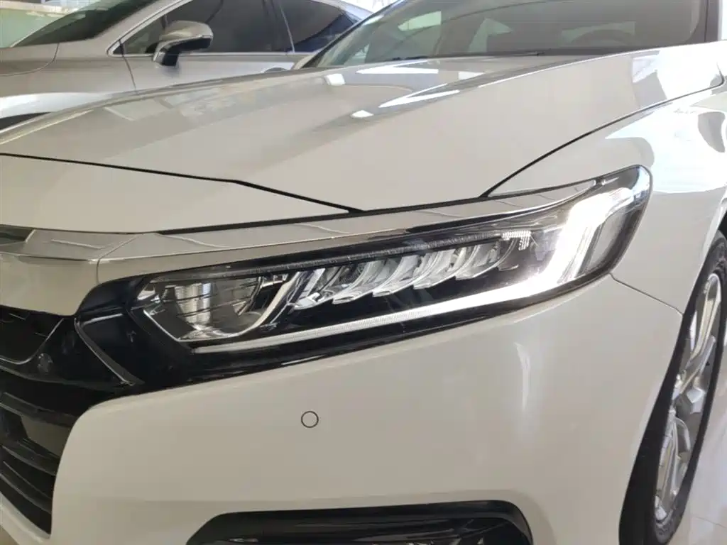 Honda Accord 2021 — фото 24