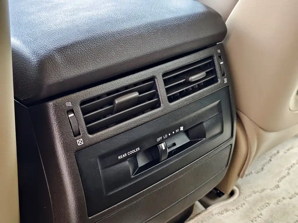 Toyota Land Cruiser 2012 — фото 17