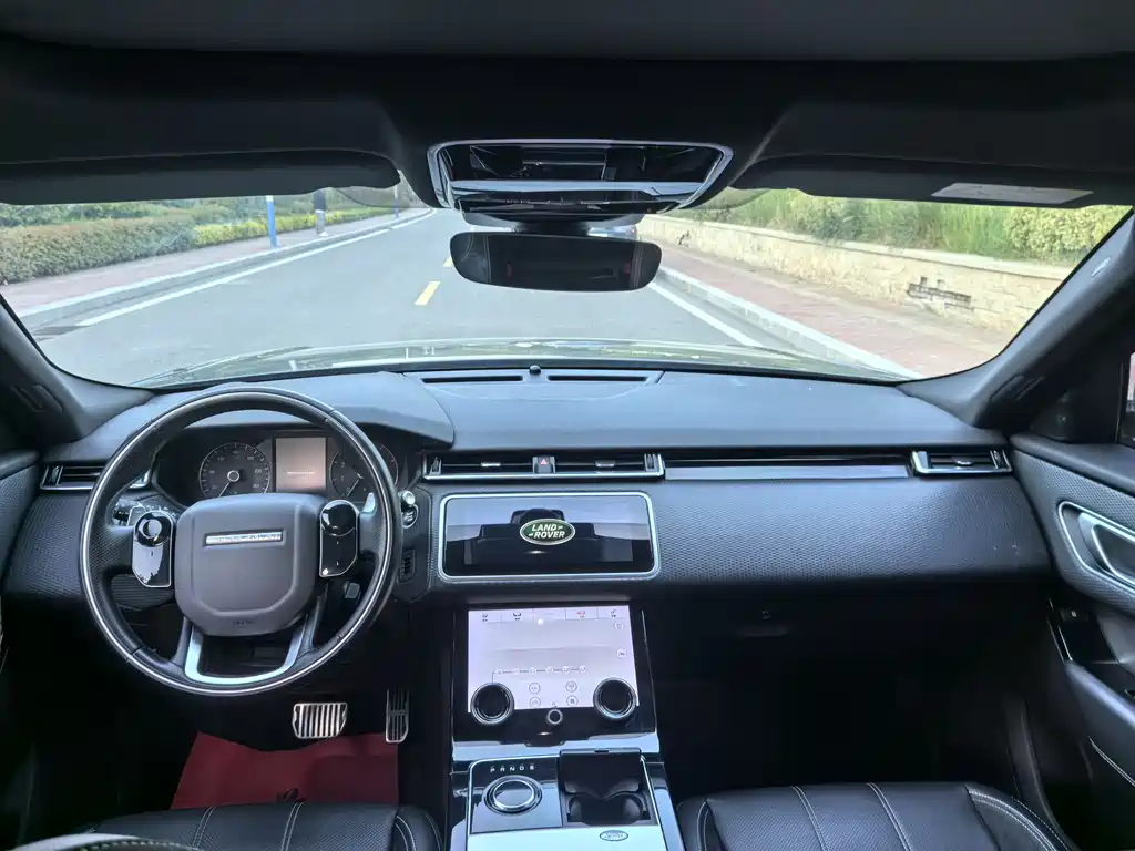 Land Rover Velar 2019 — фото 8