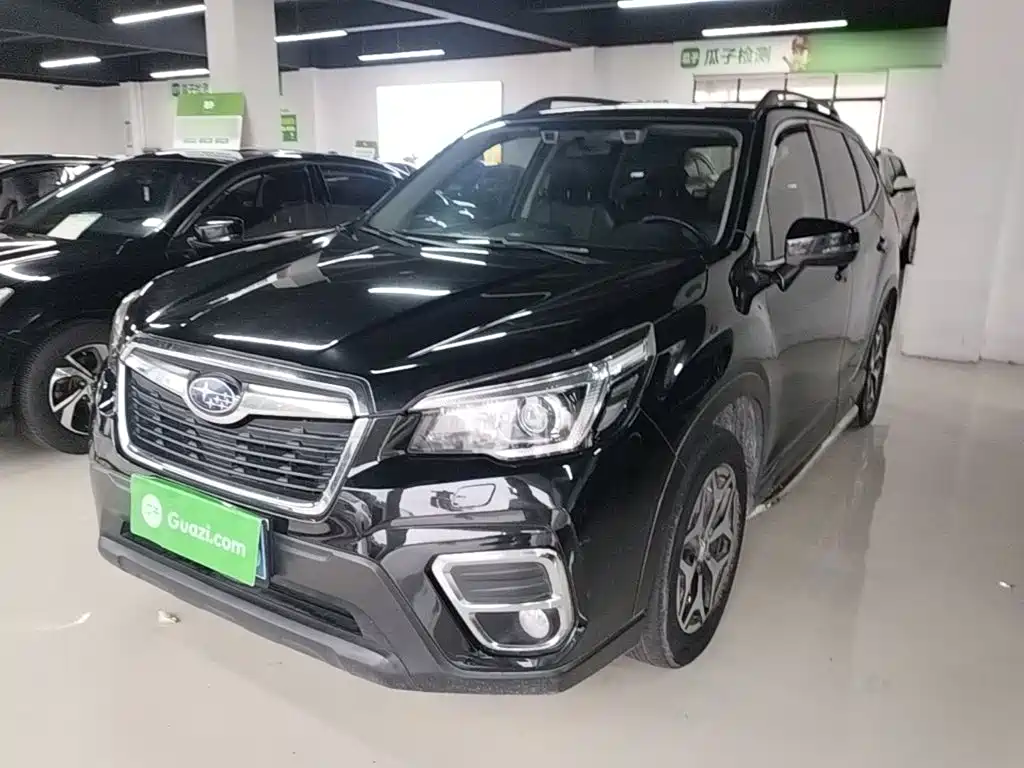 Subaru Forester 2019 — фото 2