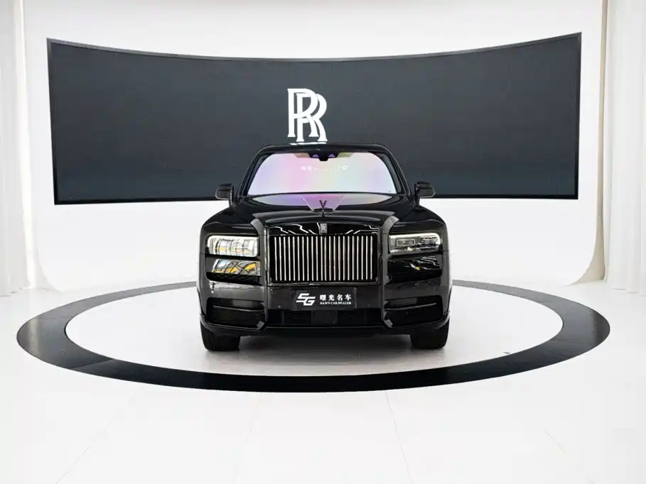 Rolls-Royce Cullinan 2021 — фото 2