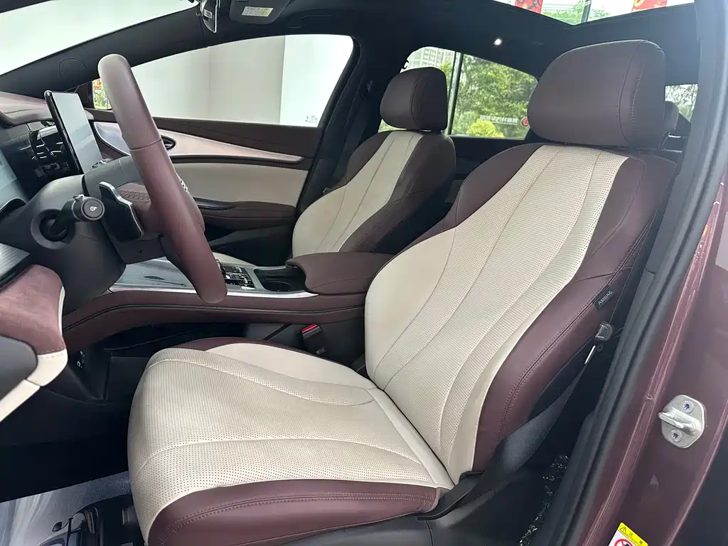 BYD Seal 07 DM-i 2025 — фото 17