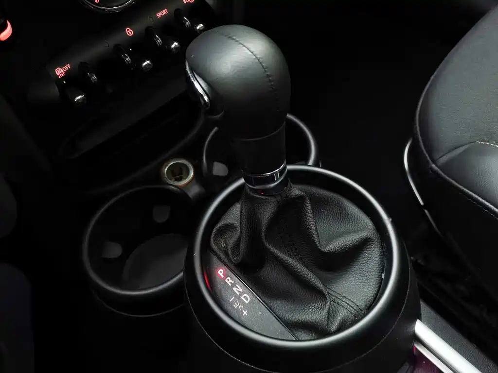 MINI Countryman 2015 — фото 10