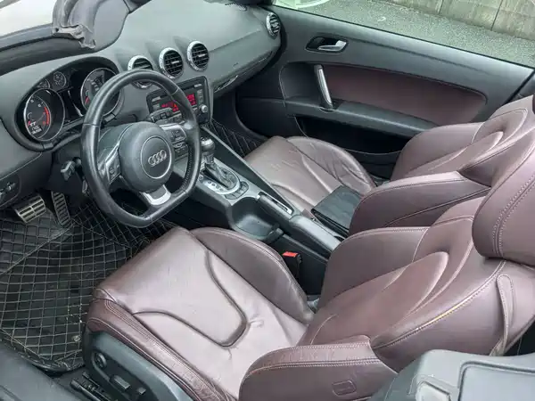 Audi TT 2011