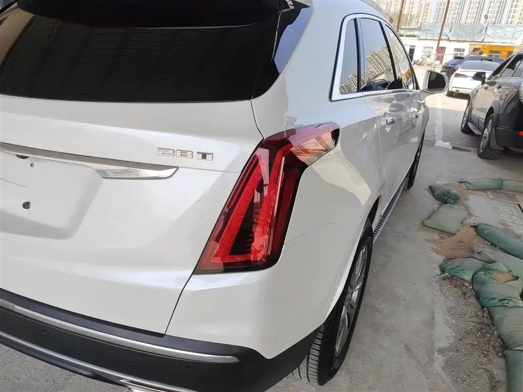 Cadillac XT5 2020 — фото 24
