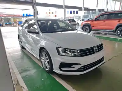Volkswagen Sagitar 2019
