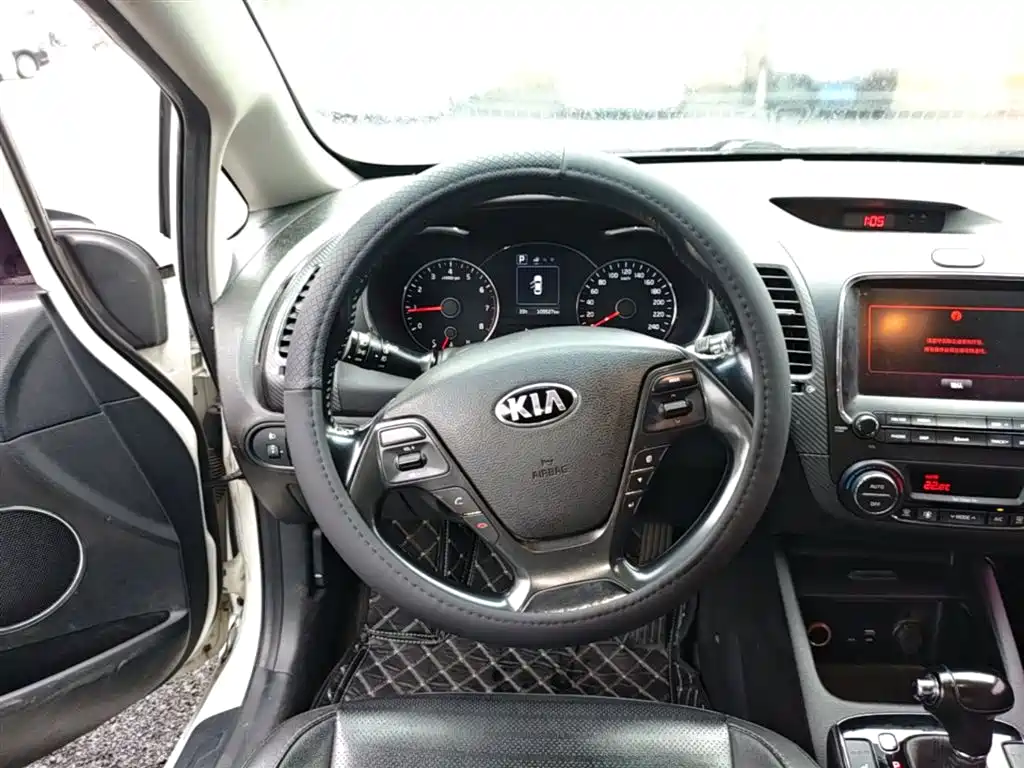 Kia K3 2019 — фото 11
