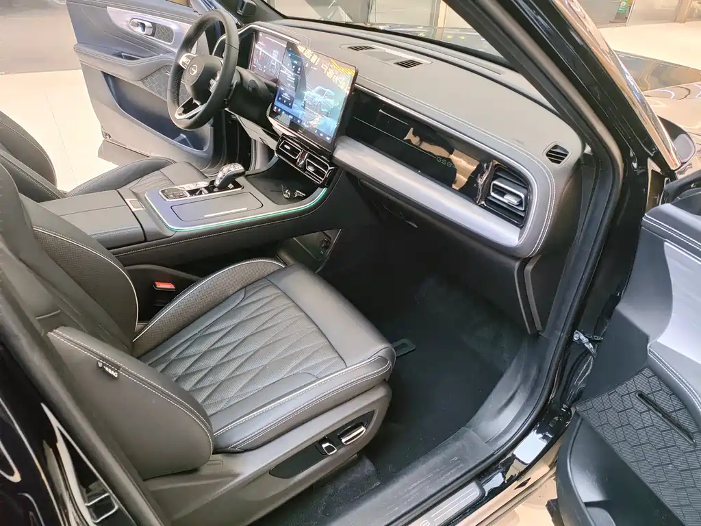 GAC Motor Trumpchi GS8 2023 — фото 10